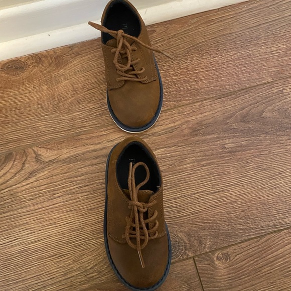 Boys' Dress shoes, Tan size 8 - Picture 4 of 7